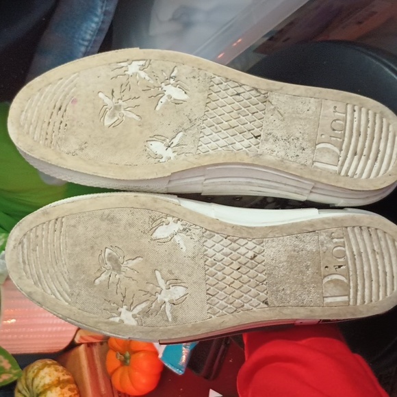 Looking to get rid of. Done wearing these. Cleaning out my closet. - Picture 6 of 6